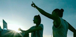 PAUZA: azúcar, ron, sandunga y yerba buena