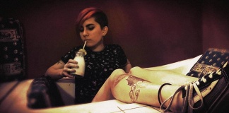 Anna Acosta, la muchacha que hace tatuajes en Centro Habana